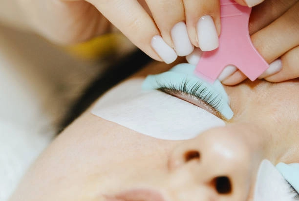 What to Expect During Your First Lash Lift Treatment in North York, ON What to Expect During Your First Lash Lift Treatment in North York, ON